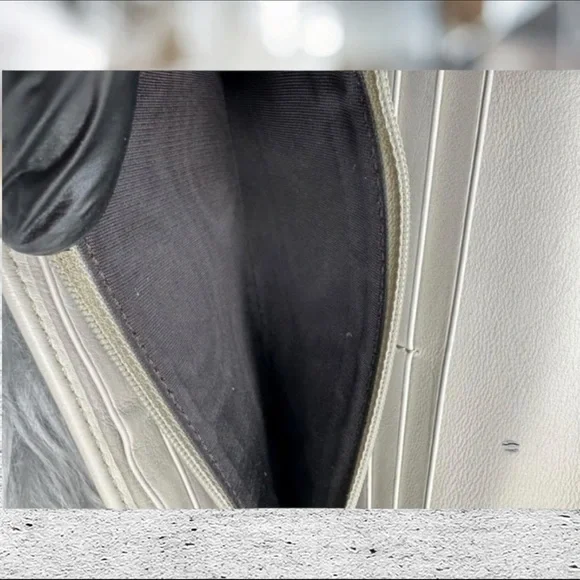 Gucci Guccissima Long Wallet Ivory Leather Interlocking Lovely Monogram - Picture 7 of 10